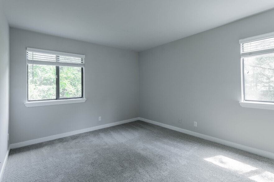 More Photos Of 6701 Carnation St, Richmond Apartments For Sale