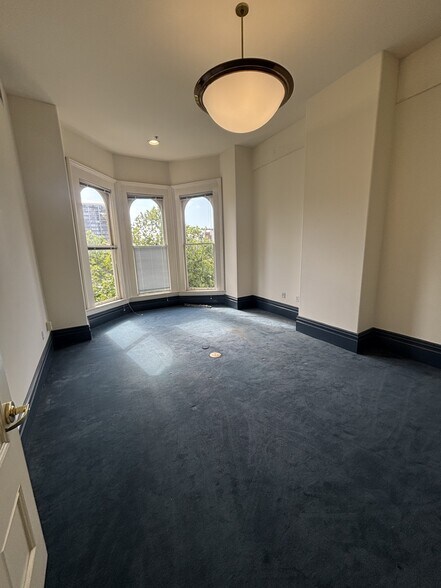 More Photos Of 817-827 Washington St, Oakland Office For Lease