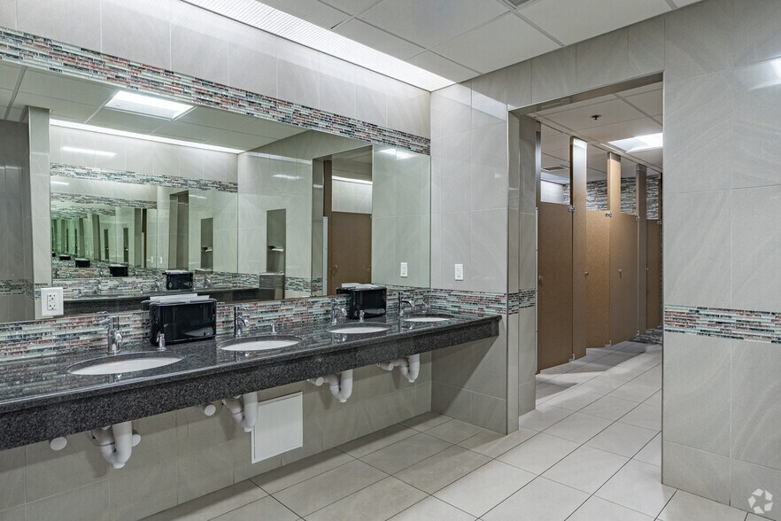 More Photos Of 2500 N Military Trl, Boca Raton Office For Lease