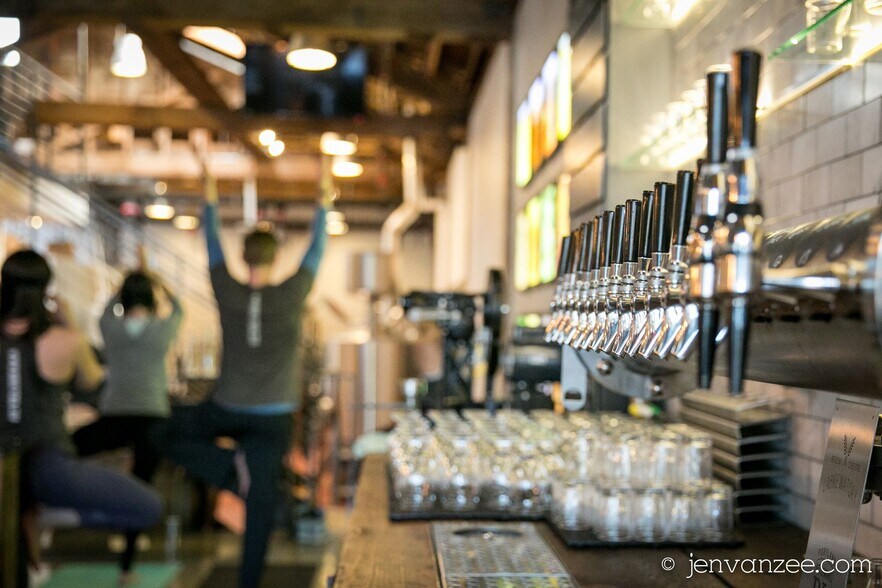 More Photos Of 664 N Russell St, Portland Restaurant For Sale