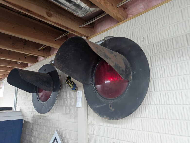 More Photos Of 1045 Eagon St, Barberton Manufacturing For Sale