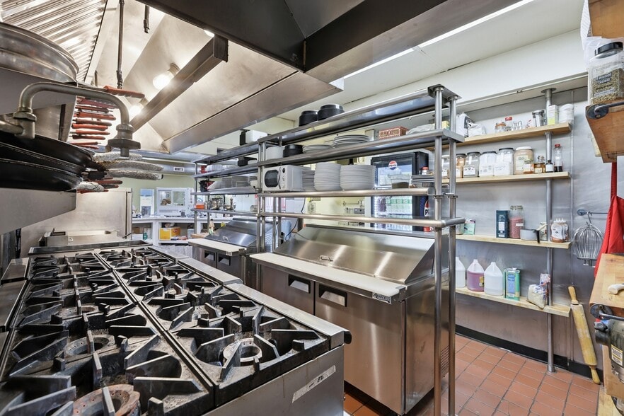 More Photos Of 424 N Main St, Souderton Restaurant For Sale