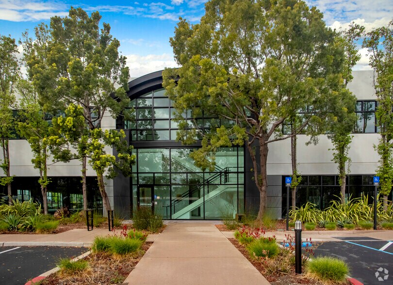 More Photos Of 10 W Tasman Dr, San Jose Unknown For Lease