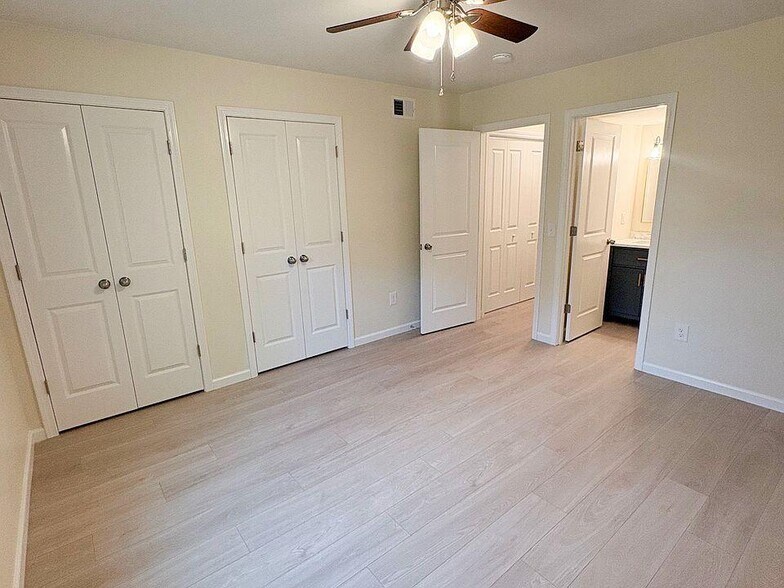 More Photos Of 2924 Chatsworth Rd, Columbia Apartments For Sale