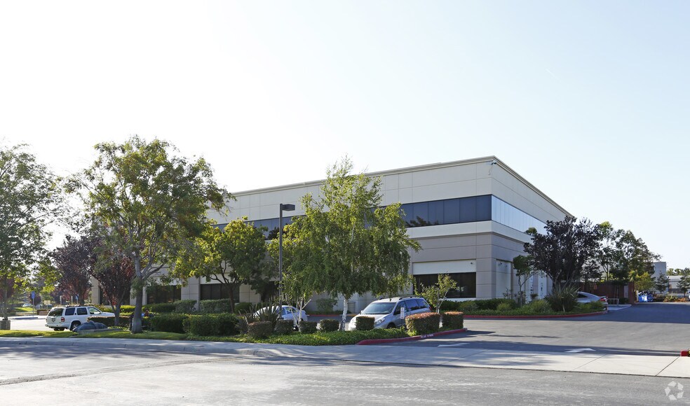 More Photos Of 155 S Milpitas Blvd, Milpitas Research And Development For Lease
