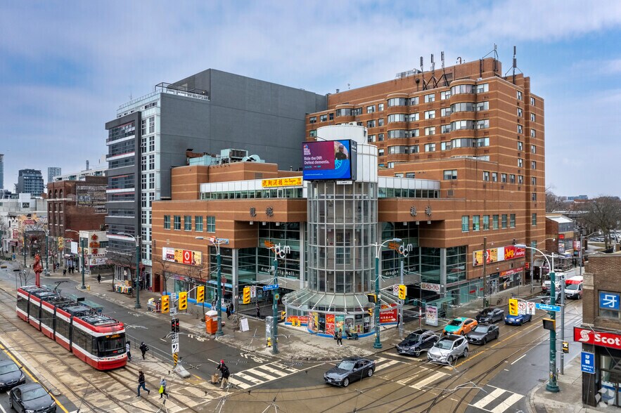 More Photos Of 280 Spadina Ave, Toronto Apartments For Sale