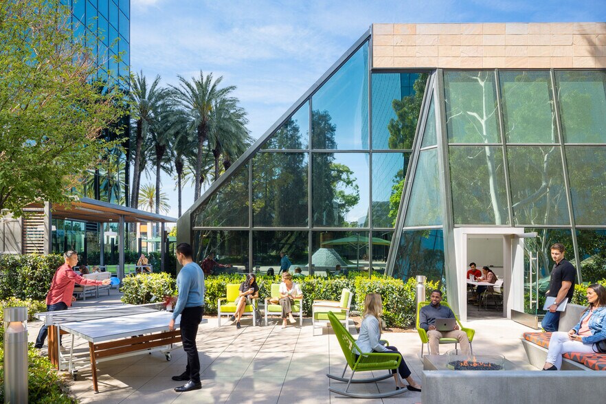 More Photos Of 675 Anton Blvd, Costa Mesa Office For Lease