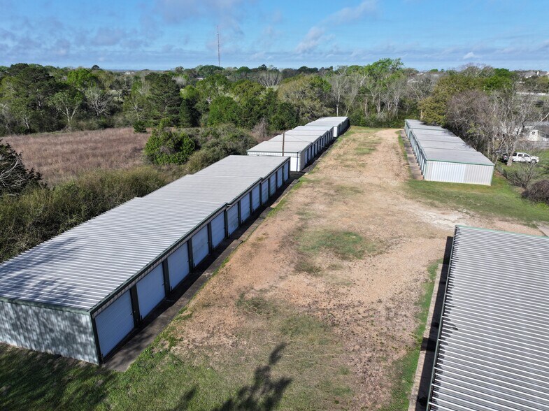 Primary Photo Of 839 Highway 159 W, Bellville Self Storage For Sale