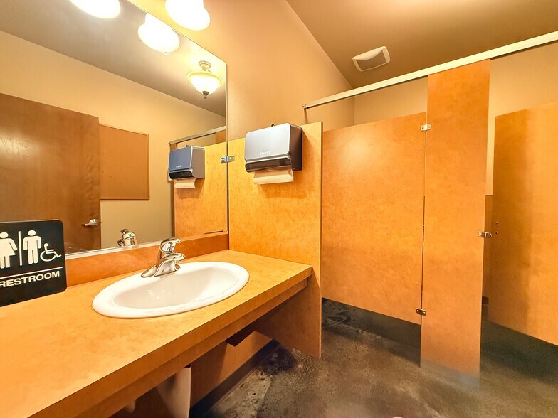 More Photos Of 1212 Columbia Park Trl, Richland Office For Lease