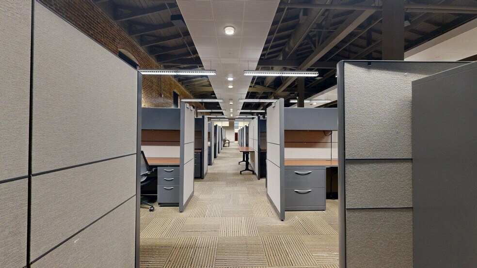 More Photos Of 33 W 11th St, Columbus Loft Creative Space For Lease