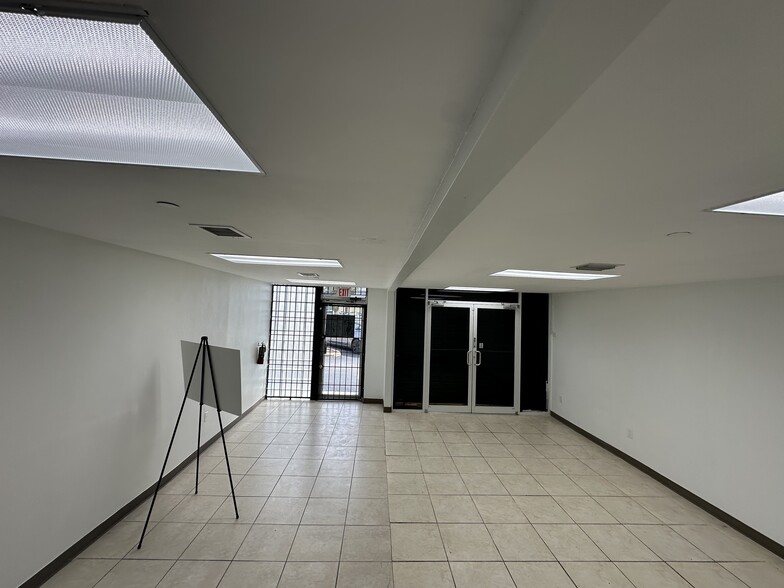 More Photos Of 7212-7282 NW 33rd St, Miami Unknown For Lease
