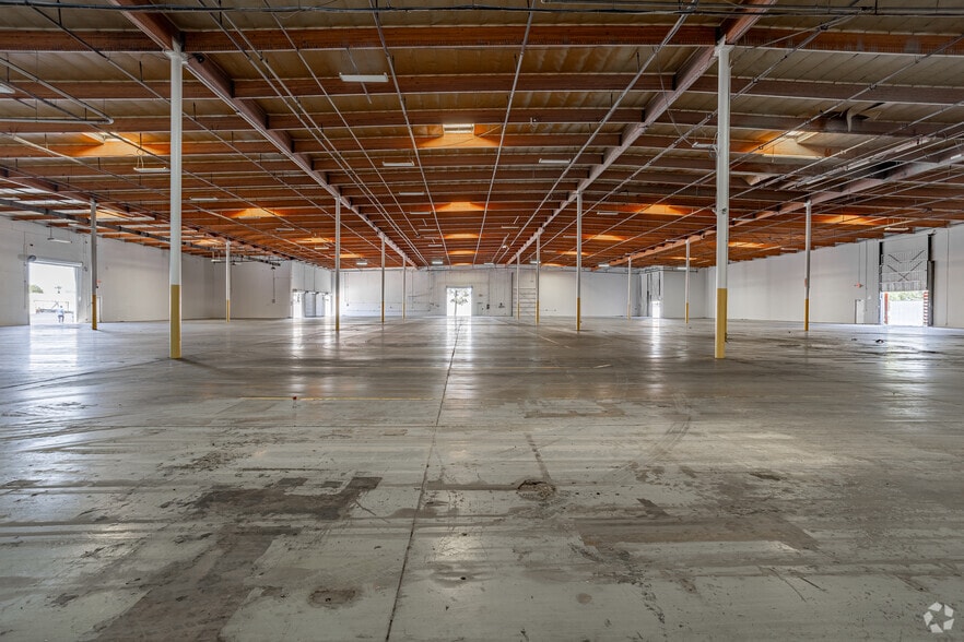 More Photos Of 1141 California Ave, Corona Warehouse For Sale