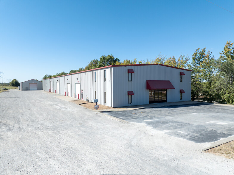 Primary Photo Of 22705 Highway 65, Sedalia Warehouse For Sale