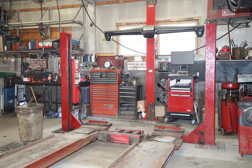 More Photos Of 229 Canal St, Brattleboro Auto Salvage Facility For Sale