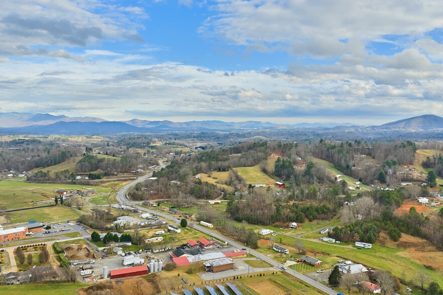 More Photos Of 2935 New Leicester Hwy, Leicester Showroom For Sale