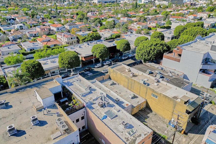 More Photos Of 852 S Robertson Blvd, Los Angeles Medical For Lease