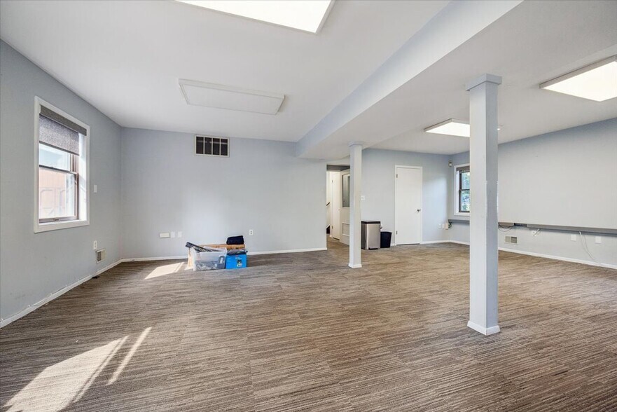 More Photos Of 1924 US Highway 22, Bound Brook Office For Sale