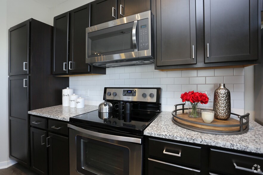More Photos Of 11010 Twenty Mile Rd, Parker Apartments For Lease