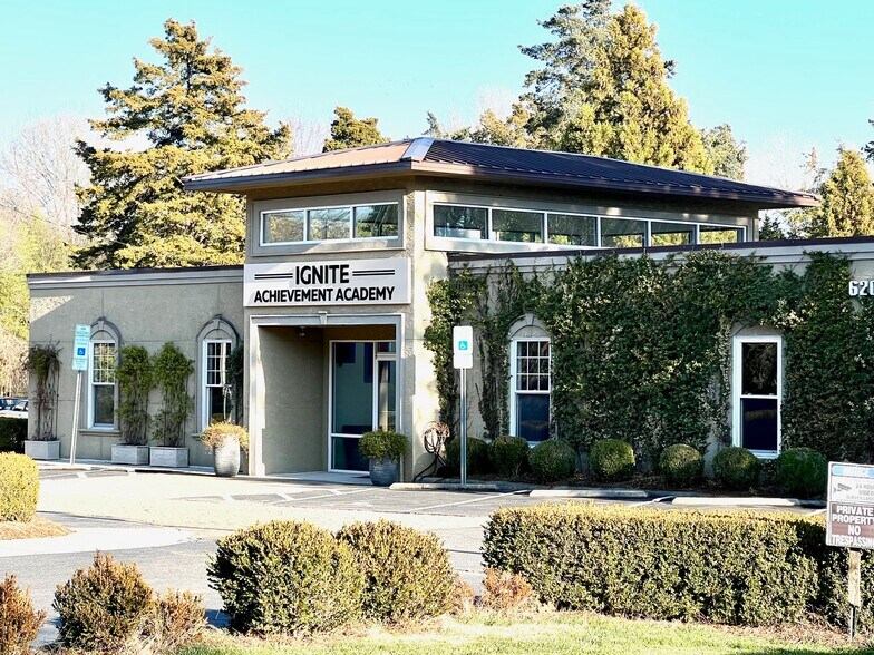 Primary Photo Of 6203 Carmel Rd, Charlotte Office For Sale