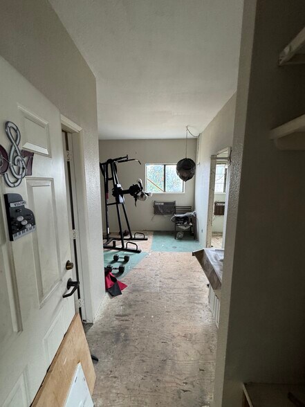 More Photos Of 20 Main St, Isleton Hospitality For Sale