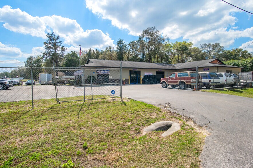 More Photos Of 982 E Hartshorn Ln, Holder Auto Repair For Sale