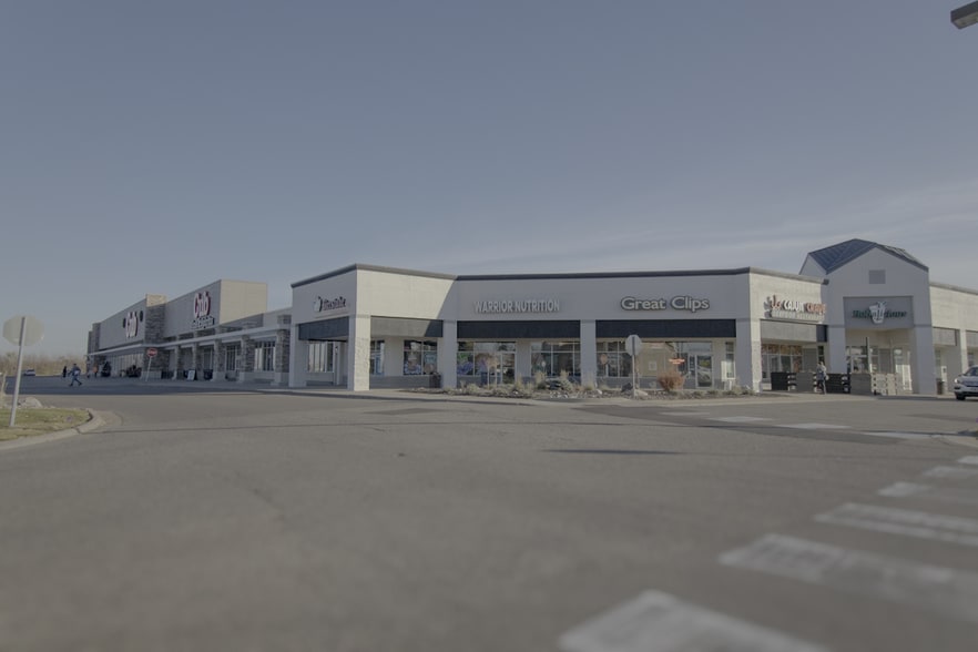 More Photos Of 7009-7191 N 10th St, Oakdale Unknown For Lease