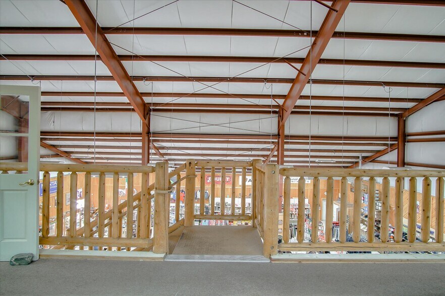 More Photos Of 354 1st St, Hollister Freestanding For Sale