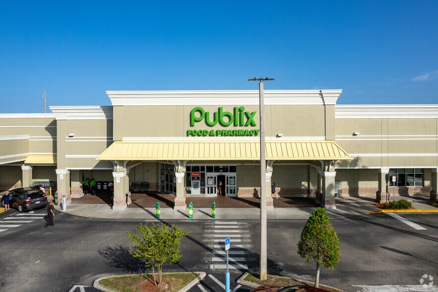 More Photos Of 125 E Merritt Island Cswy, Merritt Island Unknown For Lease