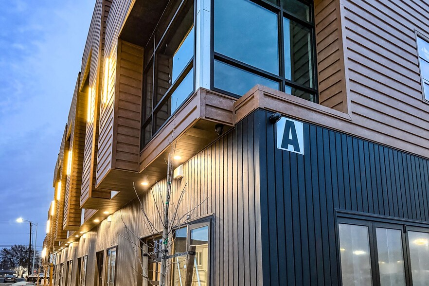 Primary Photo Of 212 N Elm St, Kennewick Apartments For Lease