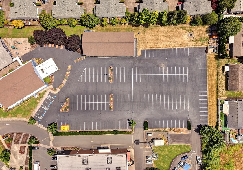 More Photos Of 18390 SW Farmington Rd, Aloha Religious Facility For Sale