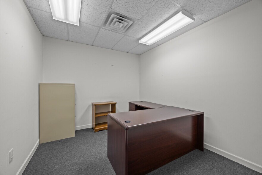 More Photos Of 201 4th St, Walnut Cove Office For Sale