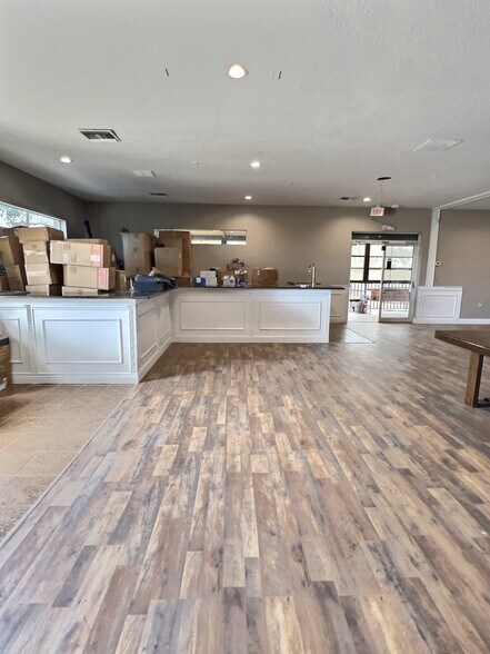 More Photos Of 650 N Highway 27, Minneola Restaurant For Sale