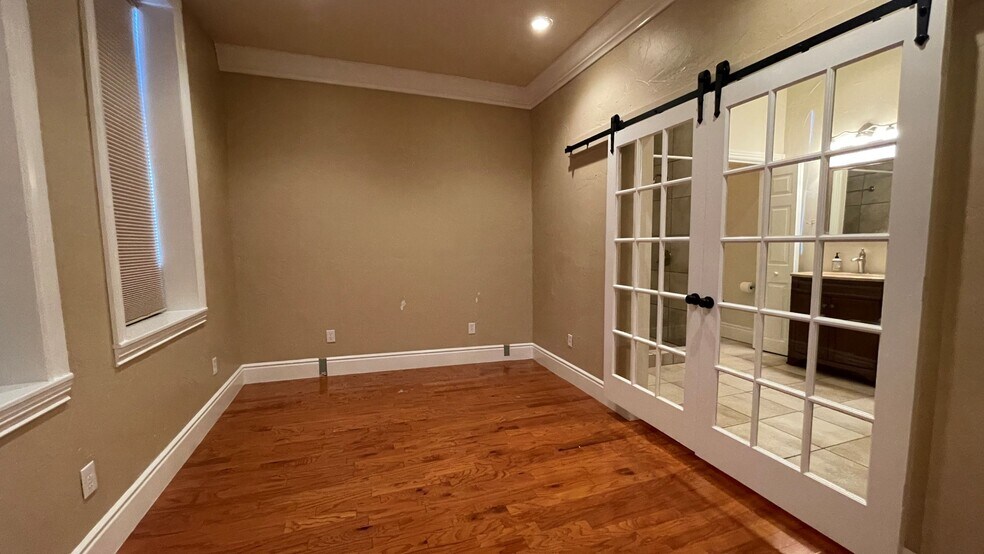 More Photos Of 415 N Muskogee Ave, Tahlequah Storefront Retail Residential For Sale