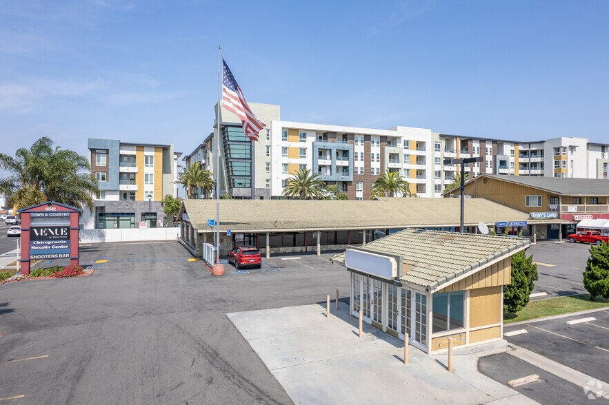More Photos Of 18582 Beach Blvd, Huntington Beach Unknown For Lease