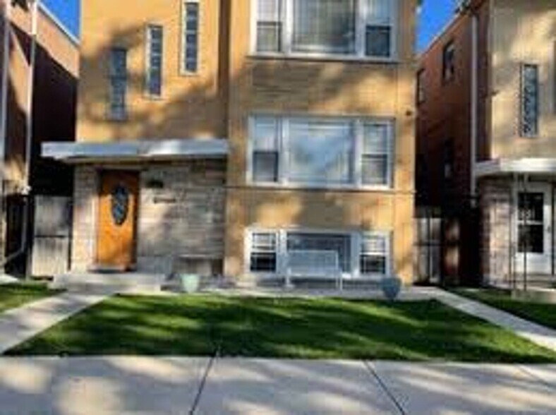 More Photos Of , Chicago Multifamily For Sale