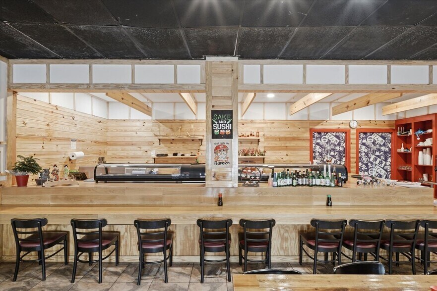 More Photos Of 111 Middleton Way, Greer Restaurant For Sale