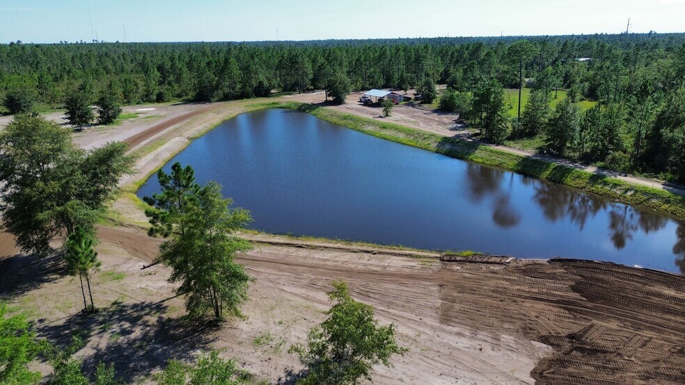 More Photos Of 17619 Edwards Rd, Fountain Land For Sale