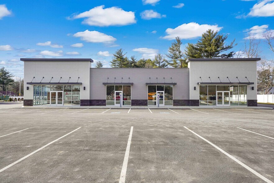 More Photos Of 212 Southampton Rd, Westfield Freestanding For Lease