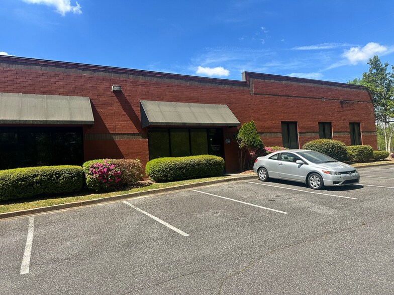 More Photos Of 4250 Keith Bridge Rd, Cumming Light Manufacturing For Lease
