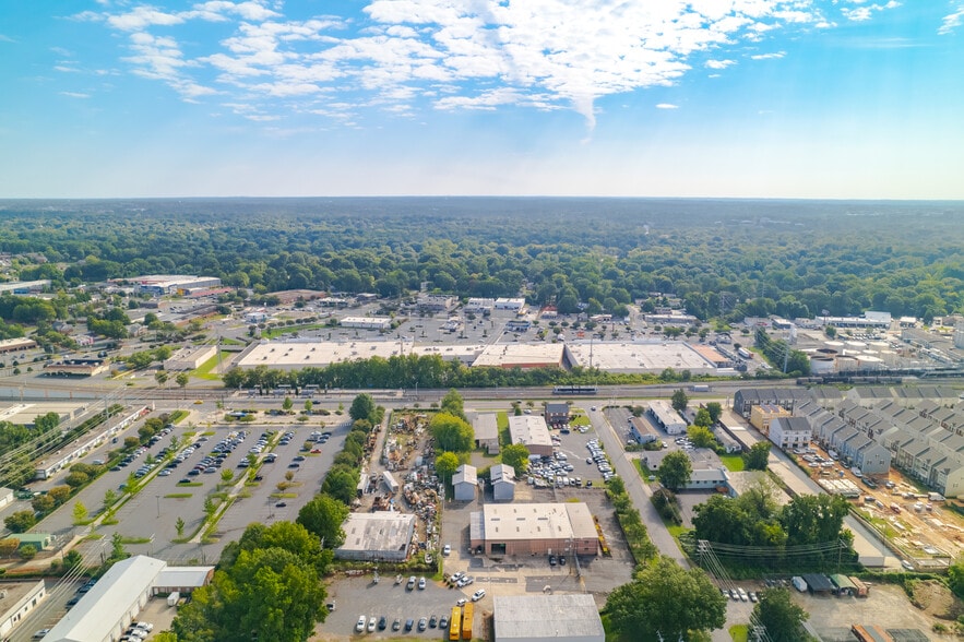 More Photos Of 4830 Old Pineville Rd, Charlotte Storefront Retail Office For Lease