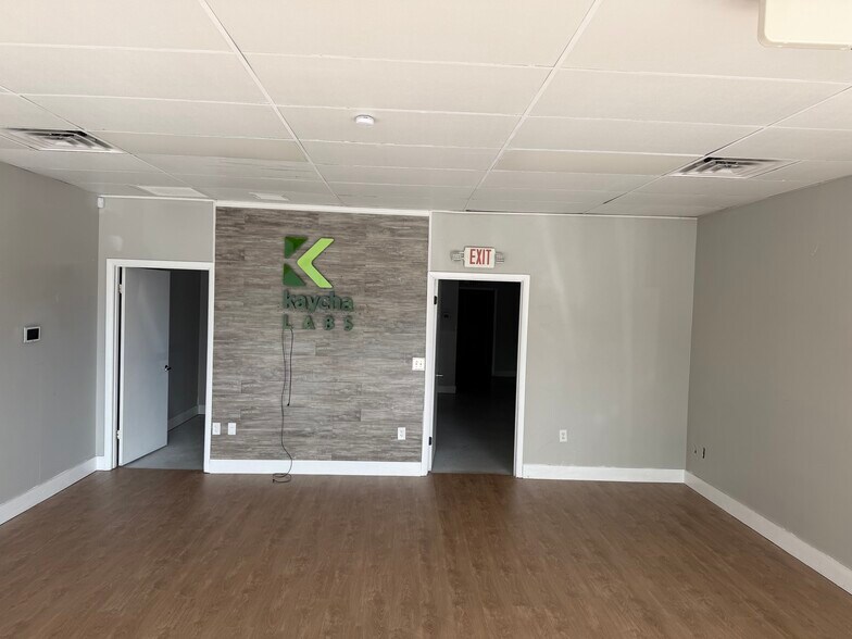 More Photos Of 2444-2512 NE 1st Blvd, Gainesville Office For Lease