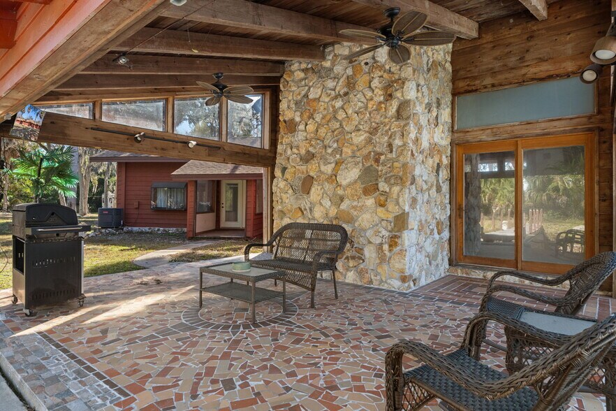 More Photos Of 8301 Congress St, Port Richey Flex For Sale