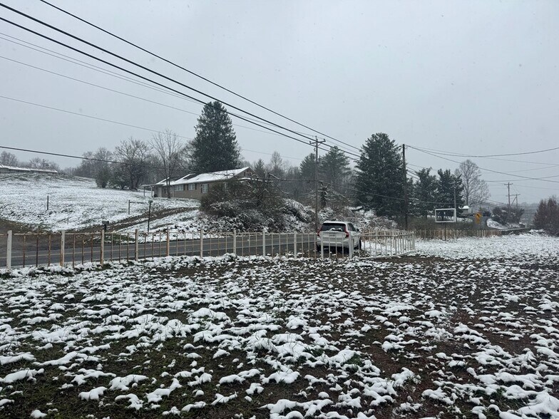 More Photos Of 264 Coal River Rd, Glen Daniel Medical For Sale