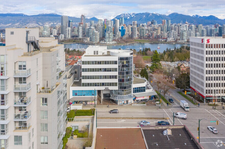 More Photos Of 1001 W Broadway, Vancouver Office For Lease