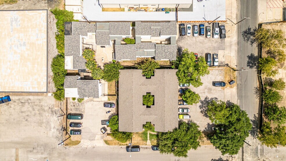 More Photos Of 4314 Gillis St, Austin Apartments For Sale