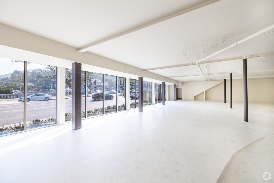 More Photos Of 3211 Cahuenga Blvd W, Los Angeles Loft Creative Space For Lease