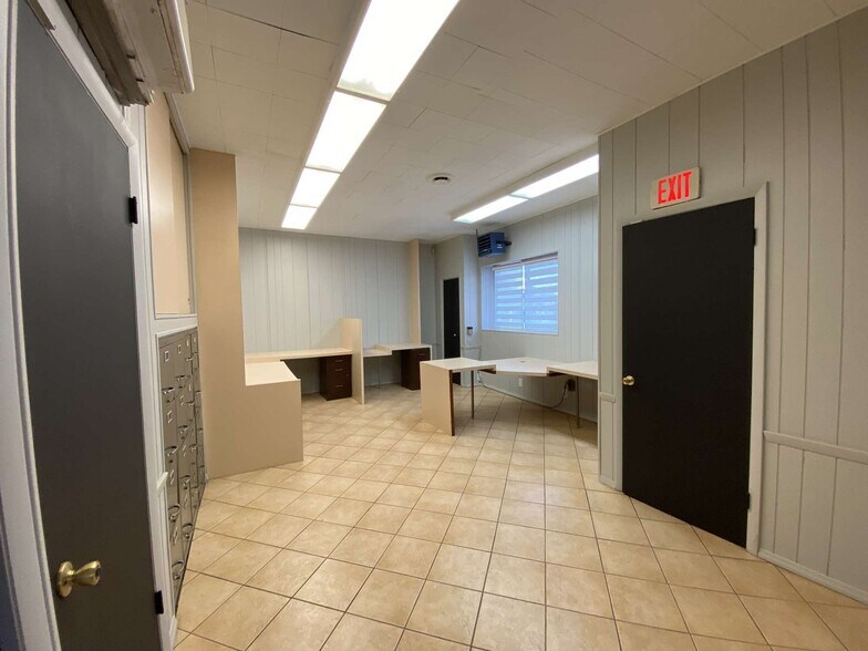 More Photos Of 3920 Wesley Ter, Schiller Park Industrial For Sale