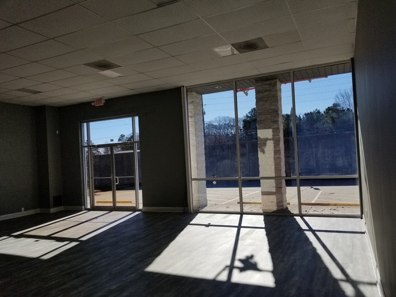 More Photos Of 6345 Highway 92, Acworth Freestanding For Lease