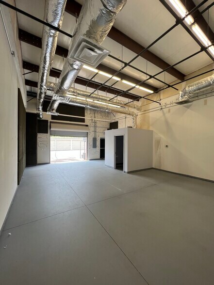 More Photos Of 16101 Cantrell Rd, Little Rock Office For Lease