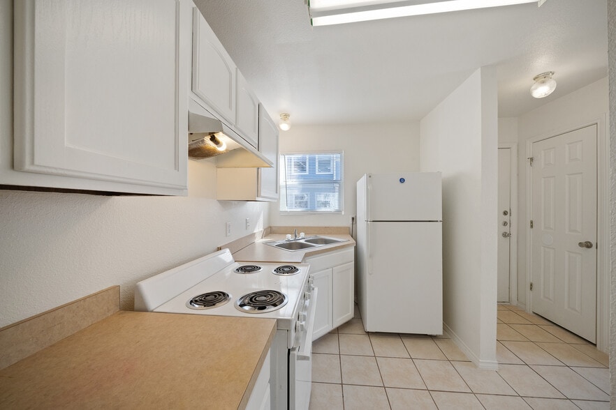More Photos Of 414 Cupples Rd, San Antonio Apartments For Sale